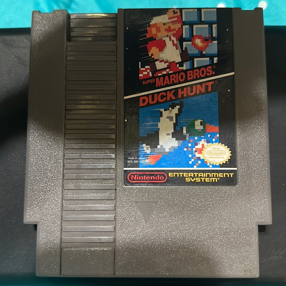 Original Nintendo Mario bro with duck hunt game